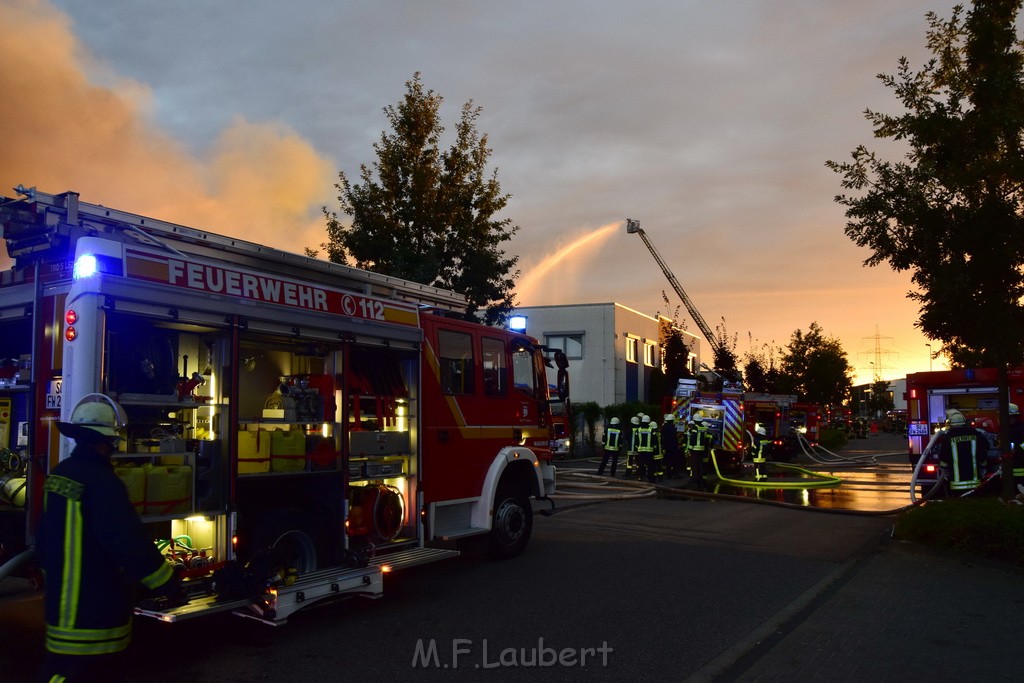 Grossbrand Halle Troisdorf Kriegsdorf Junkersring P274.JPG - Miklos Laubert